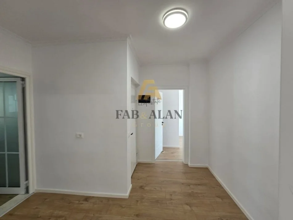Tirane, shitet apartament 2+1 Kati 4, 77 m² 145.000 € (Rruga Bardhyl)