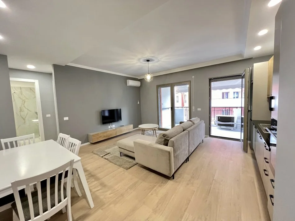 📣 QERA SUPER Apartment 1+1 Me Post Parking📍Kompleksi "Delijorgji" 🛣️ Rruga e "Kavajes" ✨