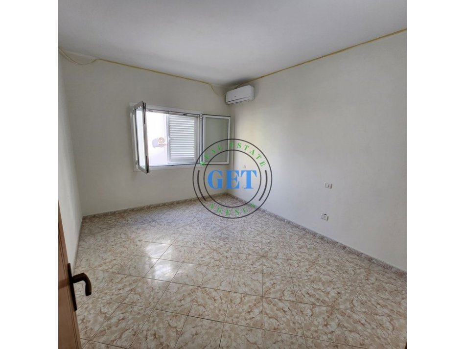Durres, shitet apartament 2+1 Kati 3, 67 m² 68.000 € (Plazh Durres)
