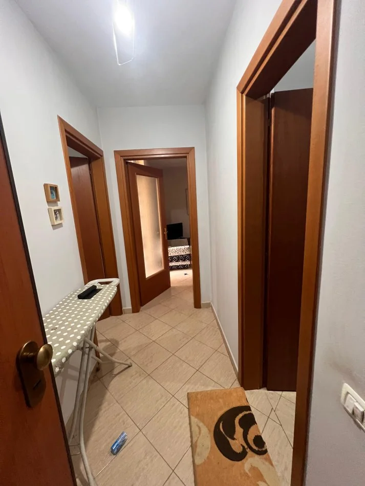 Tirane, jepet me qera apartament 1+1 Kati 7, 70 m² 500 € (QIRA APARTAMENT 1+1 SELVIA!)