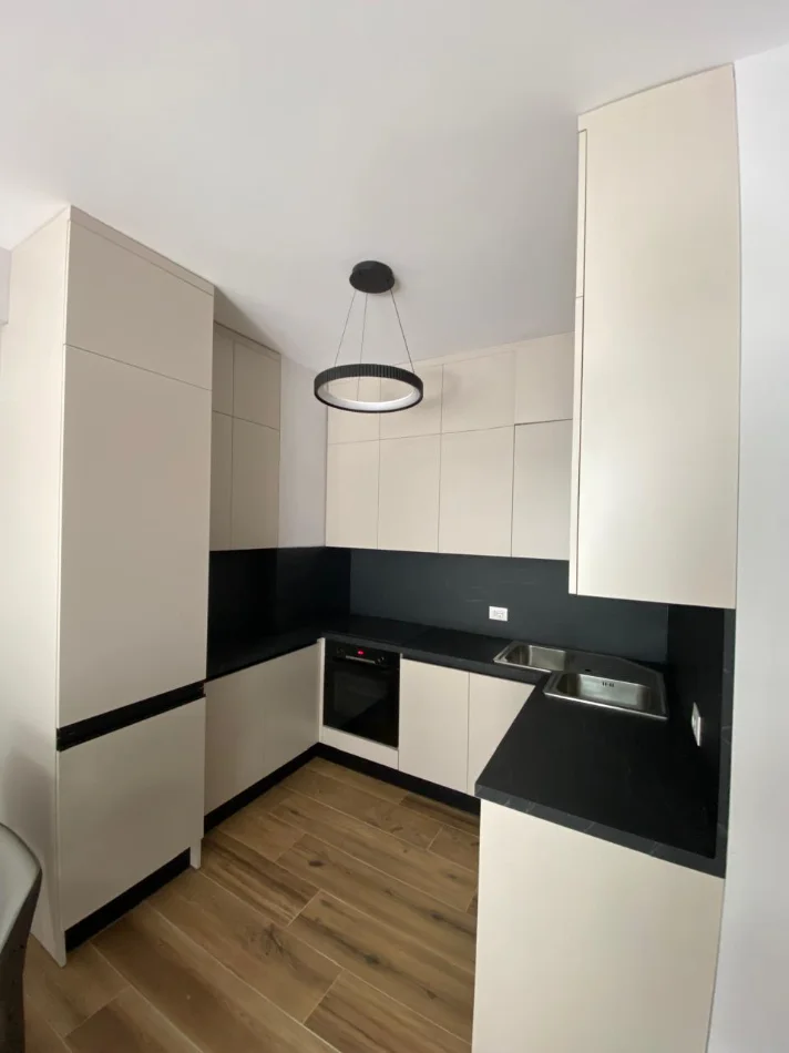 Tirane, jepet me qera apartament 1+1 Kati 6, 75 m² 630 € 