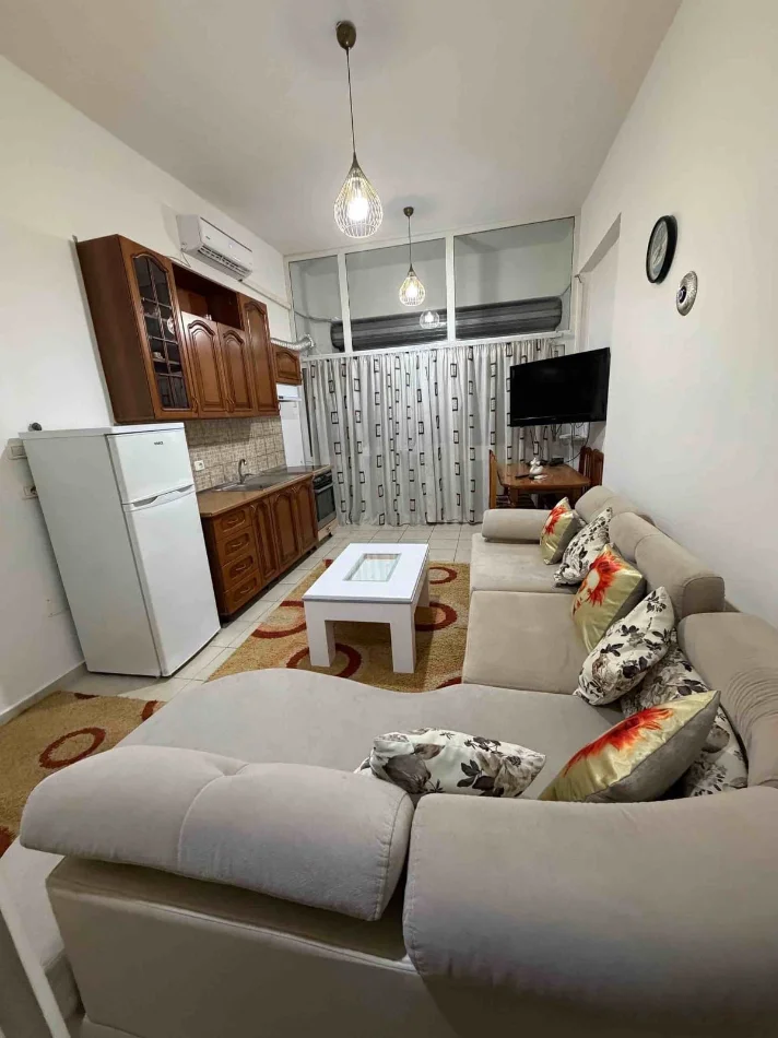 Tirane, jepet me qera garsonier Kati 0, 40 m² 350 € (Kullat e Arabit ,Don Bosko)