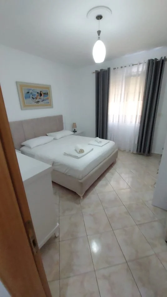 Durres, jepet me qera apartament 1+1+Ballkon Kati 1, 60 m² 400 € 