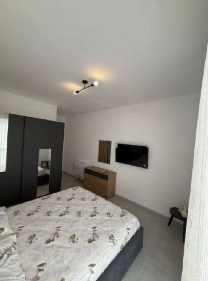 Univers City, jepet me qera apartament 2+1 Kati 1, 84 m² 650 € (Rruga Bylis)