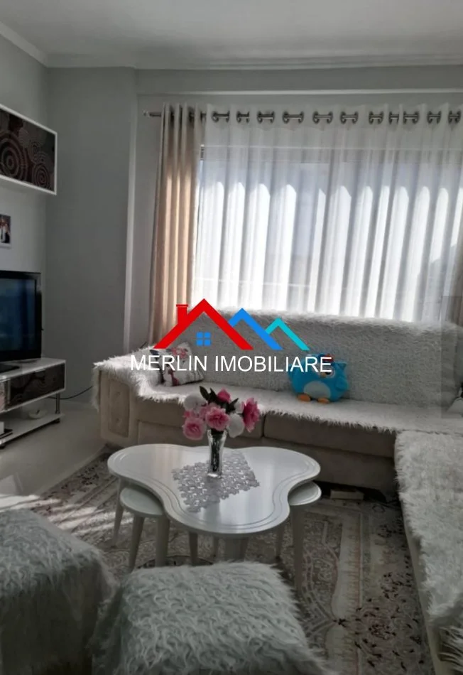 Tirane, shitet apartament 3+1 Kati 5, 134 m² 197000 € (Rruga Loni Ligori)
