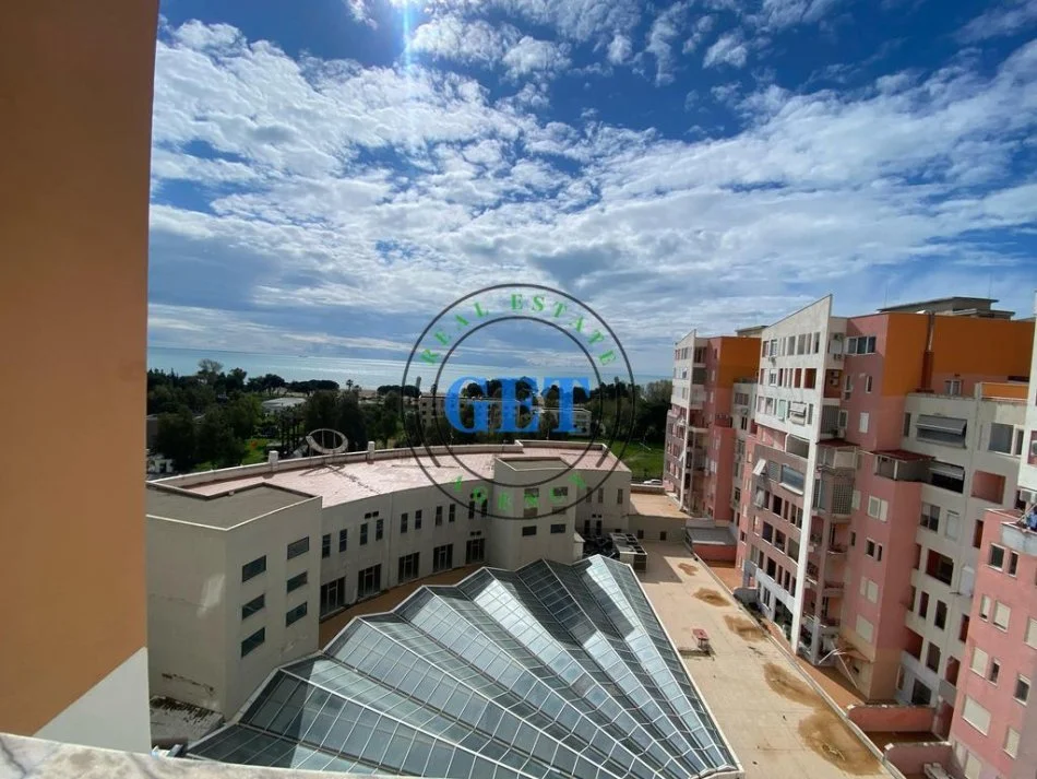 Durres, shitet apartament 2+1 Kati 10, 91 m² (Rotondo, Plazh, Durres)
