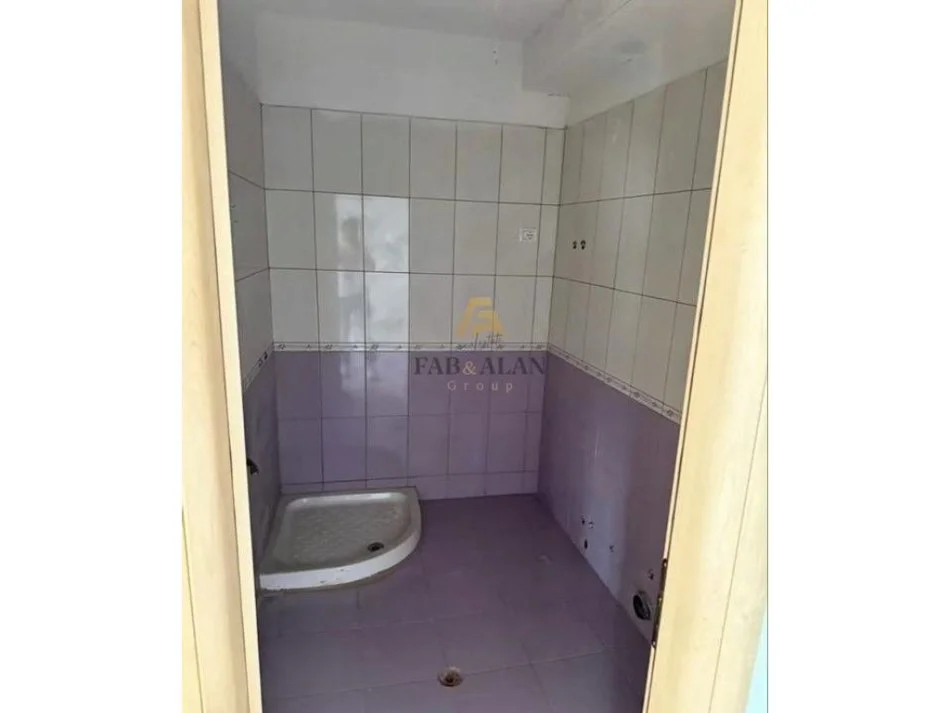 Durres, shitet apartament 2+1 Kati 9, 112 m² 247.000 € (Currila)