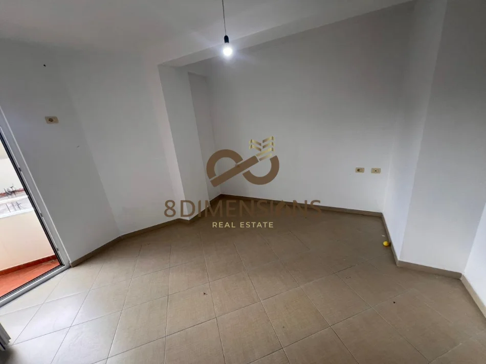 Shitet Apartament 2+1 ne Ali Dem, prane Rezidenca Kaimi me siperfaqe ndertimi 104 m2 (D8142A-119)