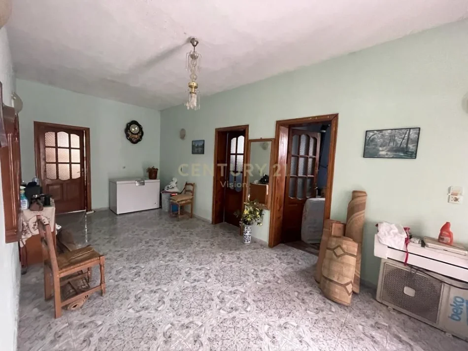 Shkoder, shitet shtepi 2+1 Kati 0, 387 m² 150.000 € (Rus)