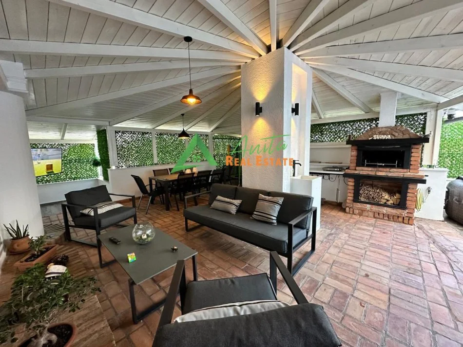 Mali Robit, shitet apartament+verande | Penthouse 3+1 Kati 5, 230 m² 255.000 € 