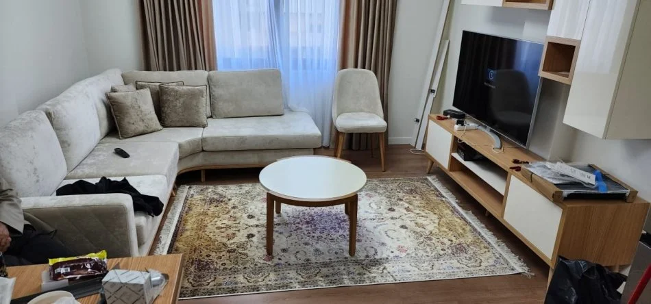 Tirane, jepet me qera apartament 2+1 Kati 4, 115 m² 750 € 