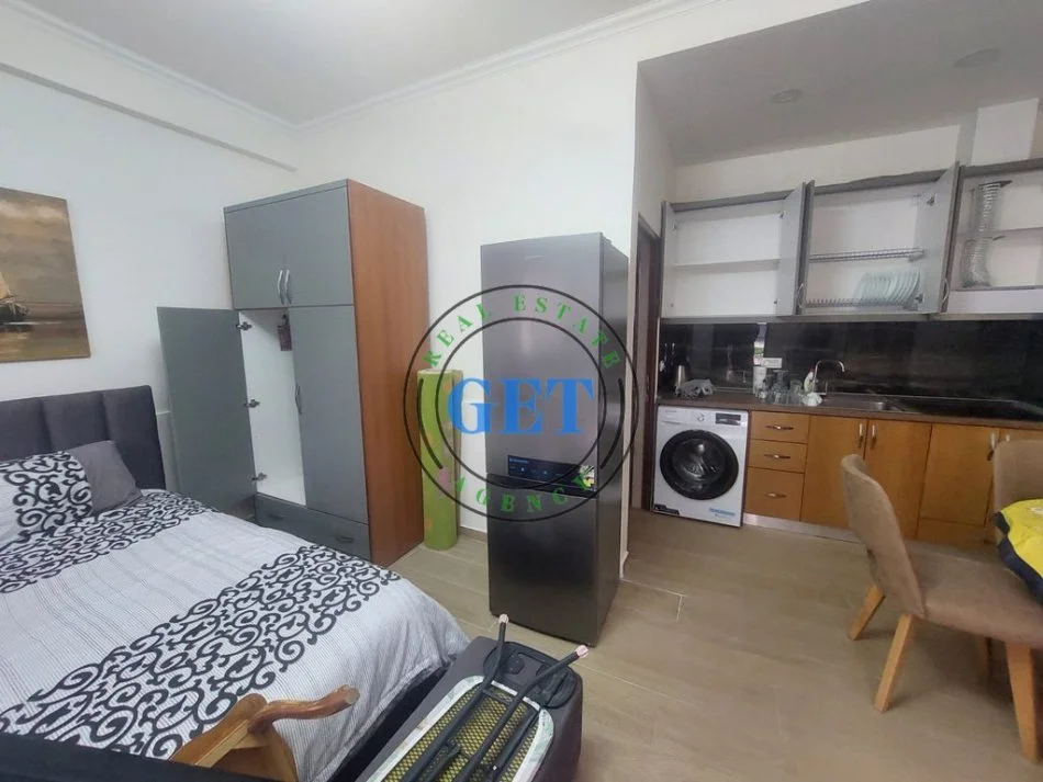 Durres, jepet me qera garsonier 1+1 Kati 0, 35 m² 350 € 