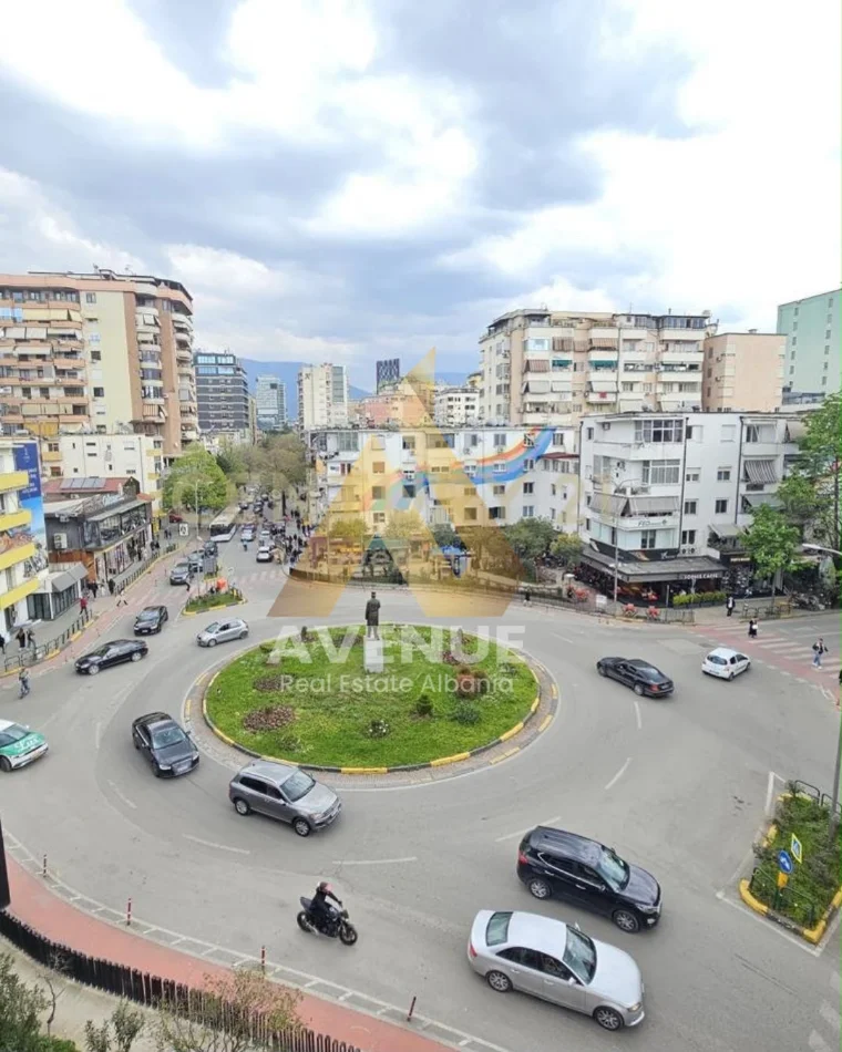 Tirane, jepet me qera apartament 2+1 Kati 3, 75 m² 680 € (Sheshi willson)