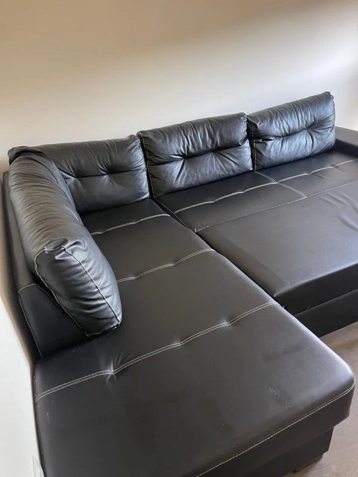 Tirane, shes OKAZION shitet kend + 4 karrige 200 €