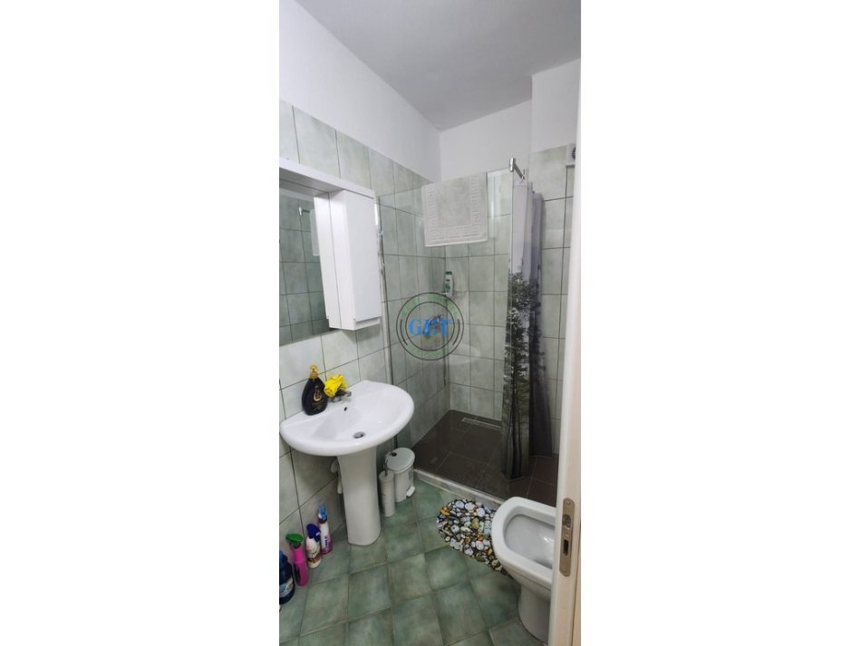 Durres, shitet apartament 2+1 , (Shkembi i Kavajes, Durres)