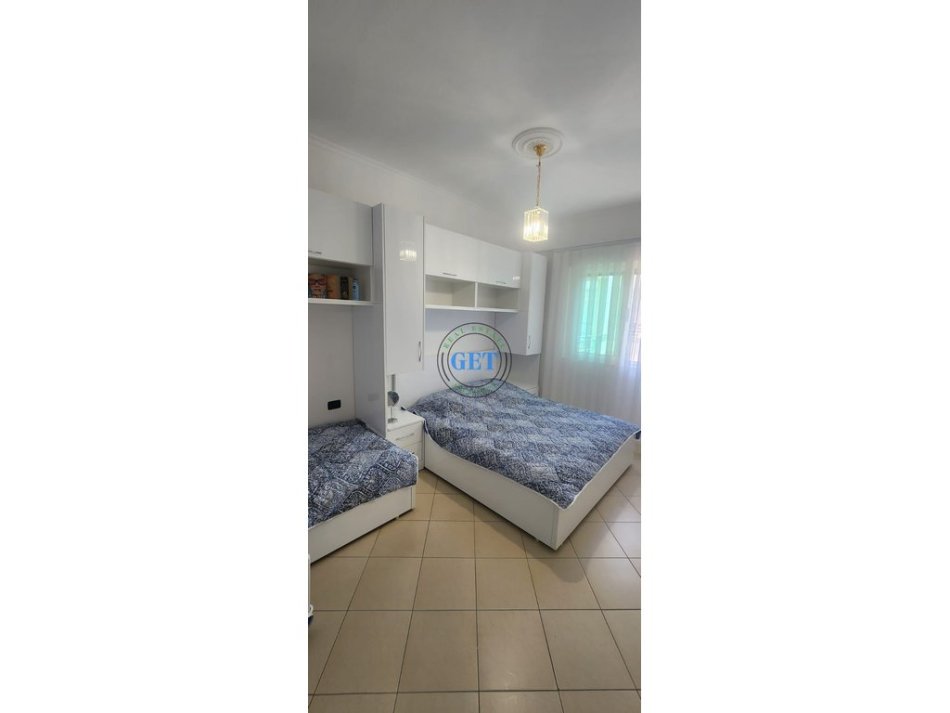 Durres, shitet apartament 2+1 , (Shkembi i Kavajes, Durres)