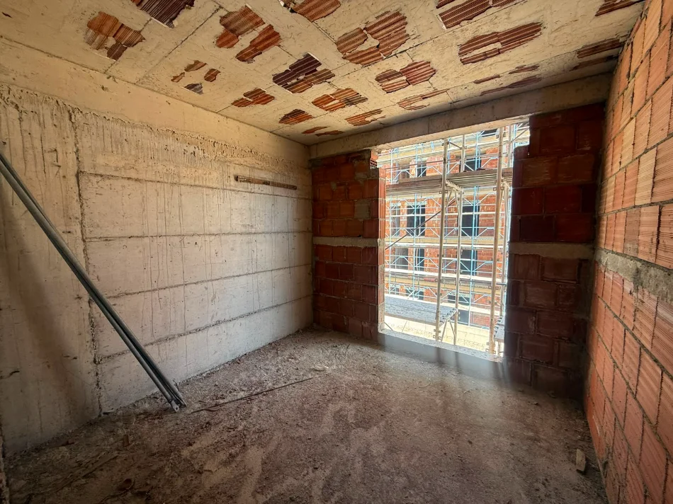 Tirane, shitet apartament 2+1+Ballkon Kati 3, 90 m² 108.000 € (Rruga Lidhja e Prizrenit)