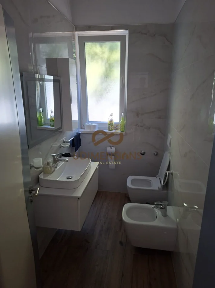 Vile me qera tek Blloku i Vilave ne Selite - Tirane (ID D829A-17)