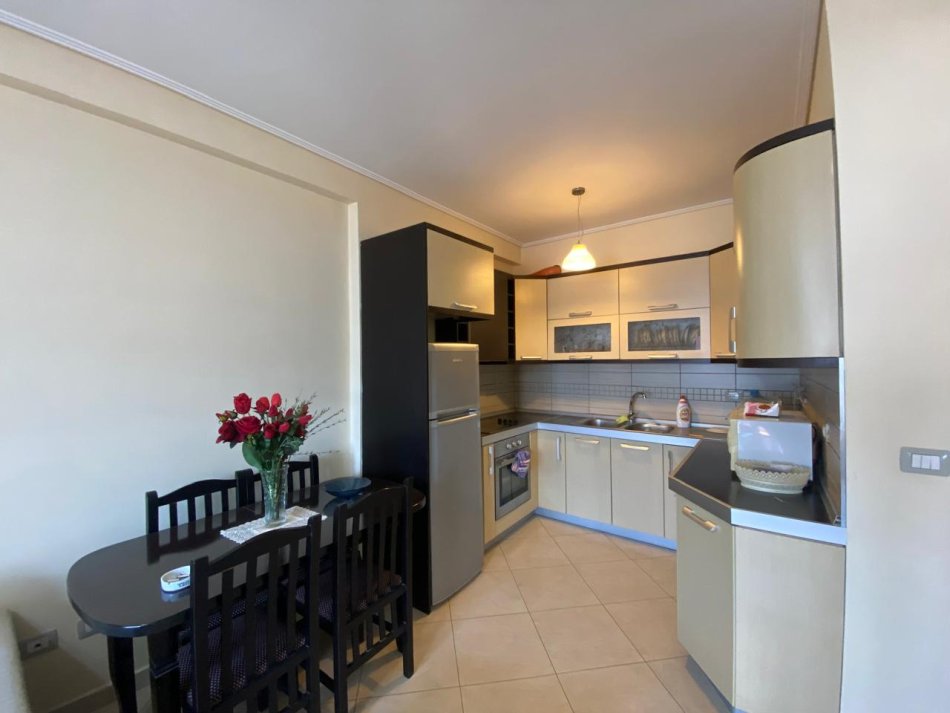 Tirane, shitet apartament 1+1 Kati 4, 59 m² 77.000 € (Astir)