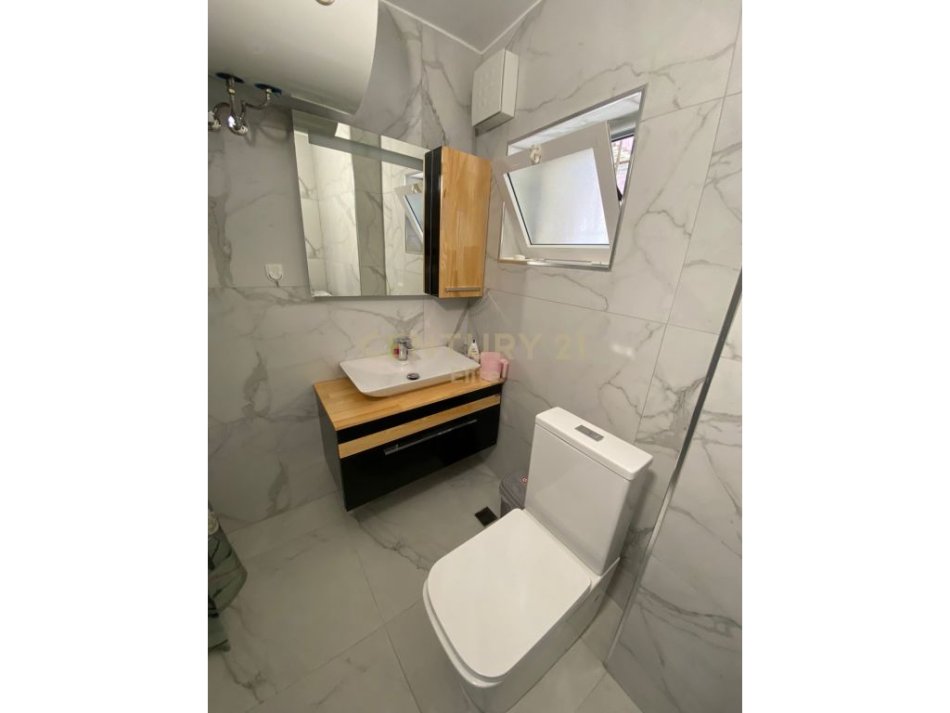 Tirane, jepet me qera shtepi 1 Katshe Kati 1, 70 m² 570 € (myslym shyri)
