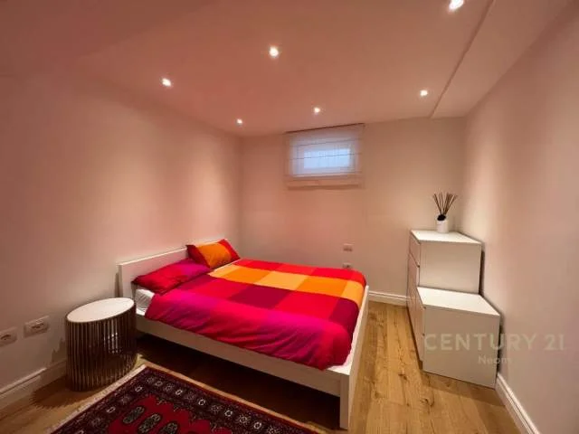 Tirane, shitet apartament 4+1+BLK Kati 3, 425 m² 1.200.000 Euro (Lundër, Lundër)