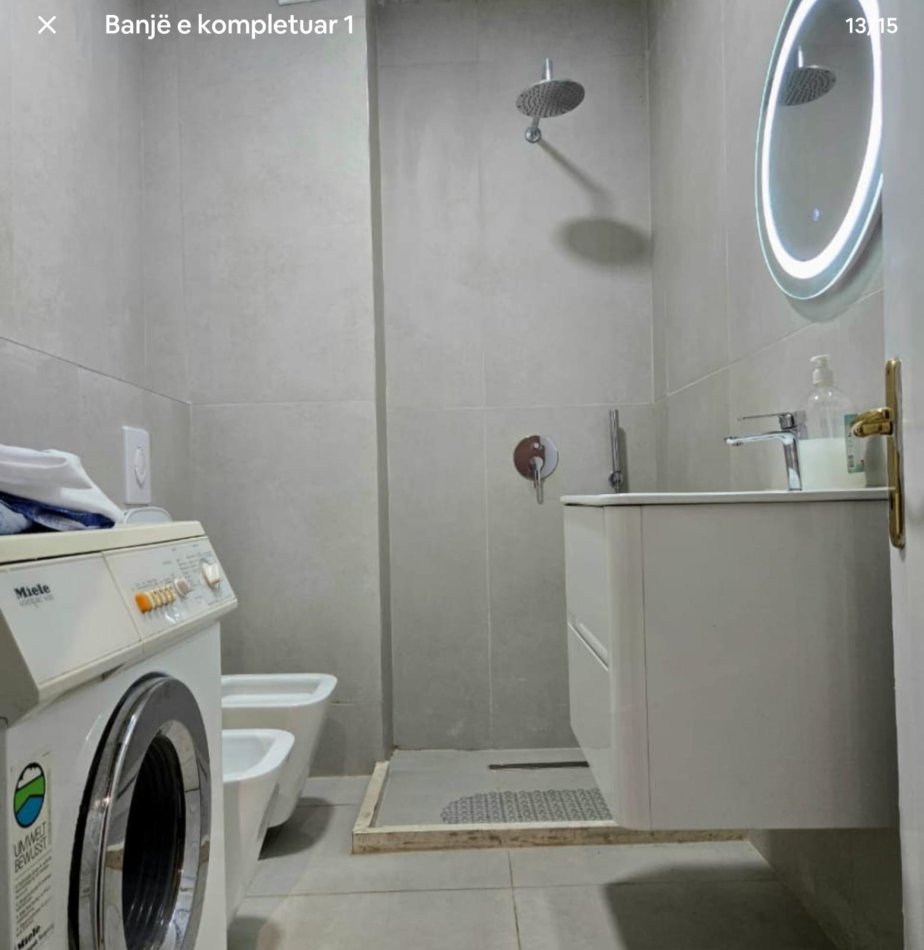 Tirane, jepet me qera apartament 2+1+Ballkon Kati 8, 115 m² 850 € (Rruga Medar Shtylla)