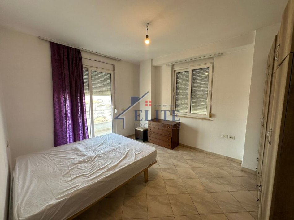 Tirane, jepet me qera apartament 2+1+Ballkon Kati 5, 100 m² 540 € (Eleonora Selite)
