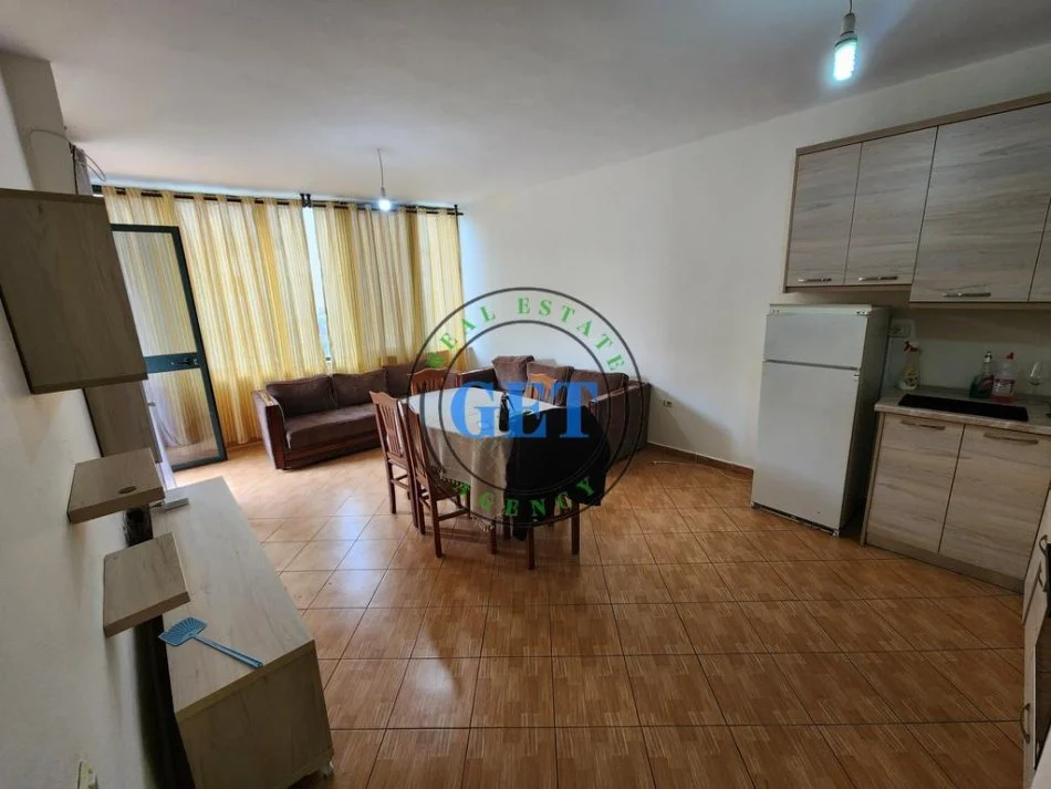 Durres, shitet apartament 1+1+Ballkon Kati 2, 61 m² 80.000 € (Golem)