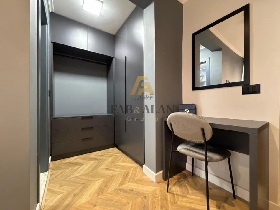 Tirane, shitet apartament 1+1+studio Kati 5, 107 m² 268.000 € (Mine Peza)