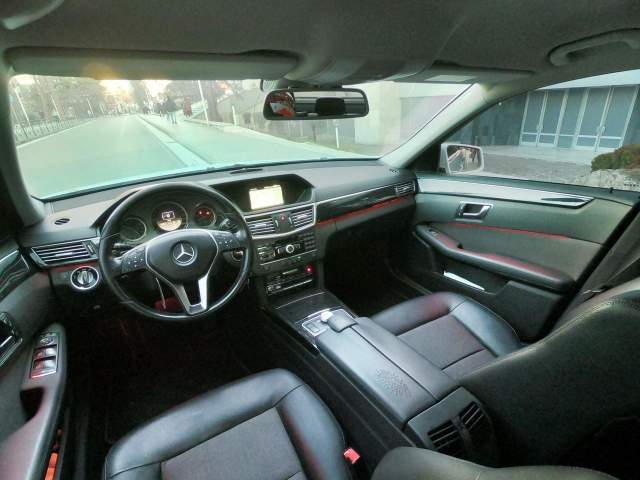 Tirane, shes makine Mercedes-Benz E200 Viti 2012, 11.800 Euro