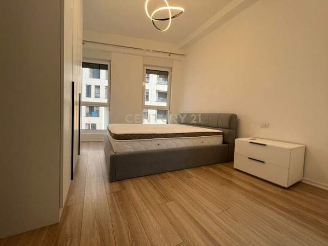 Tirane, jepet me qera apartament 3+1+BLK Kati 2, 117 m² 1.200 Euro