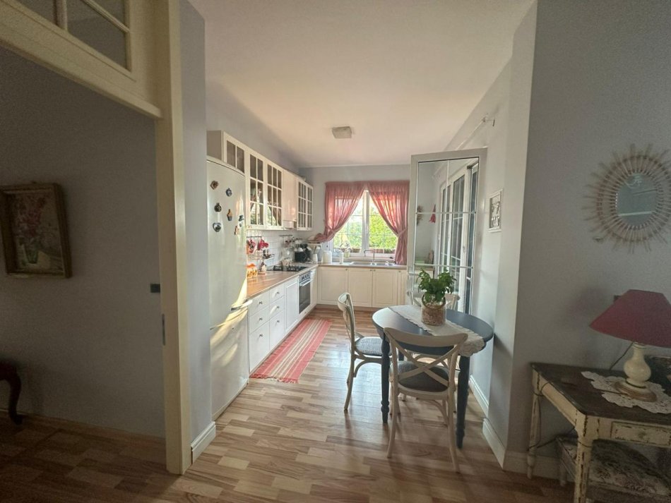 Tirane, shitet apartament 2 Katshe , 140 m² 350.000 € (lunder)