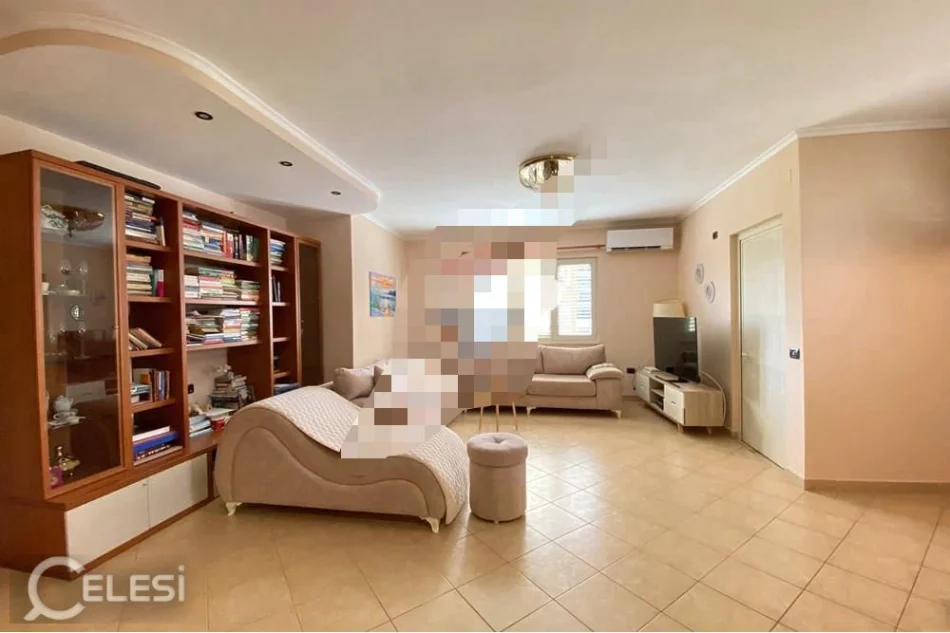 Tirane, jepet me qera apartament 2+1+Ballkon Kati 4, 128 m² 800 € (LIQENI)