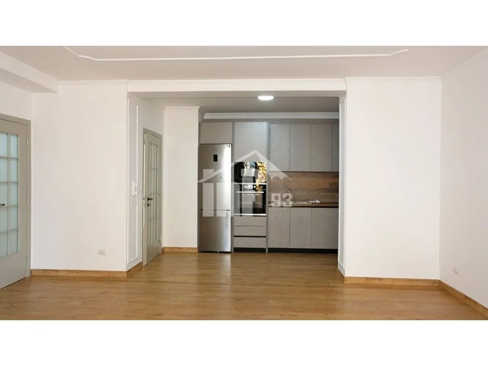 Tirane, jepet me qera apartament 2+1+Ballkon Kati 9, 106 m² 1.200 € (NË QENDER TË ZONES SË BLLOKUT)