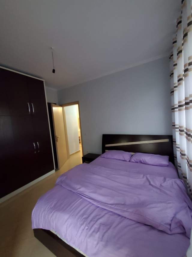 Tirane, jepet me qera apartament 2+1 Kati 2, 97 m² 350 Euro (Muhamed Deliu)