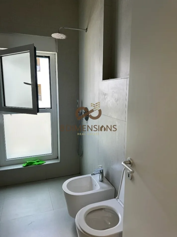 Jepet me qera Apartament 2+1 ne Ali Dem Komplesi Kadiu (D8242A-189)