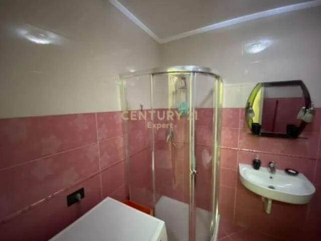 Tirane, jepet me qera apartament 3+1+BLK Kati 3, 110 m² 800 Euro (Kompleksi Delijorgji)