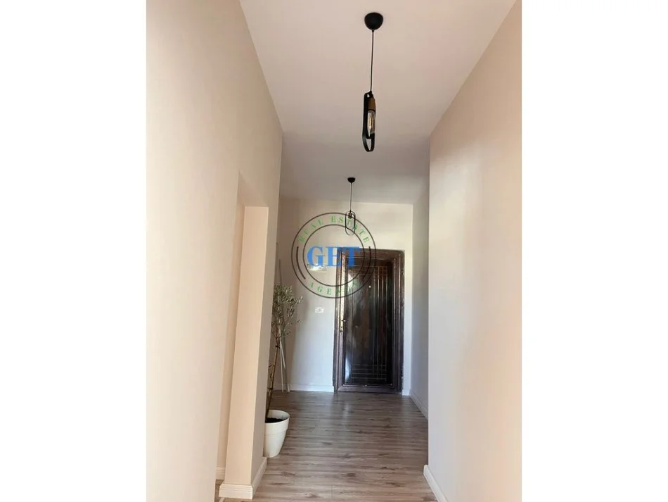 Durres, shitet apartament 1+1+Ballkon Kati 4, 63 m² 75.000 € (Plazh Iliria)