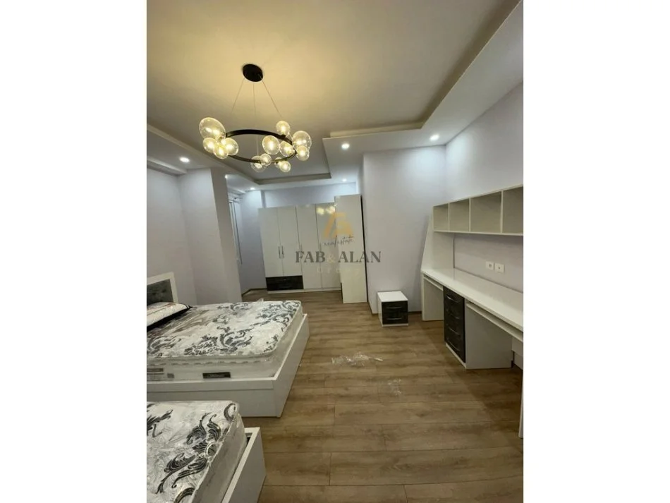 Tirane, jepet me qera apartament 2+1 Kati 7, 127 m² 600 € (Kamez)