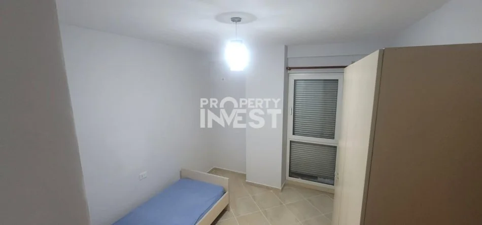 Tirane, jepet me qera 2+1 Kati 3, 76 m² 550 € (bulevardi ri)