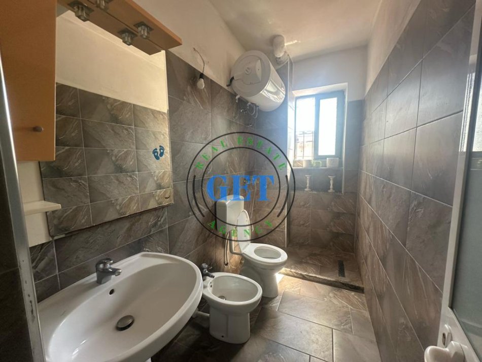Durres, shitet apartament 1+1+Ballkon Kati 2, 59 m² 78.000 € (Zjarrfiksja)