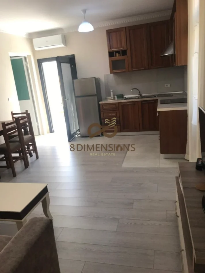 Jepet me qera apartament 1+1 ne Rrugen Todi Shkurti, prane Kompleksit Grand (D8241A-203)