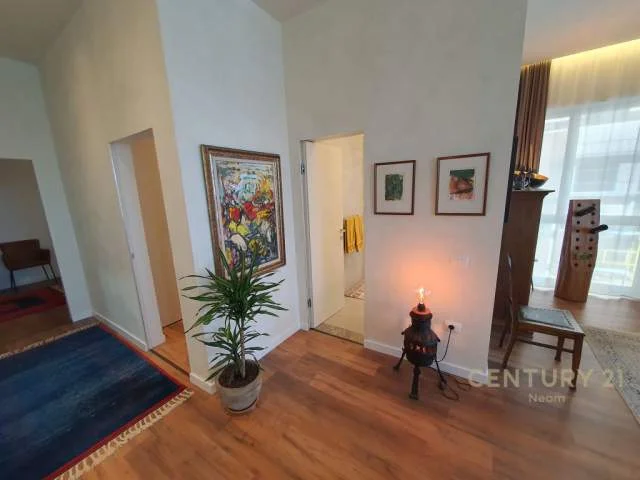 Tirane, jepet me qera apartament 2+1+BLK Kati 2, 135 m² 1.250 Euro (prane Radisson Collection)