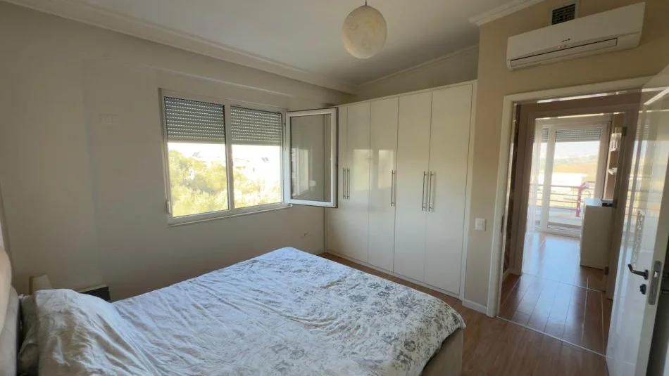 Tirane, shes apartament 2+1+2+verande Kati 7, 98 m² 175.000 €