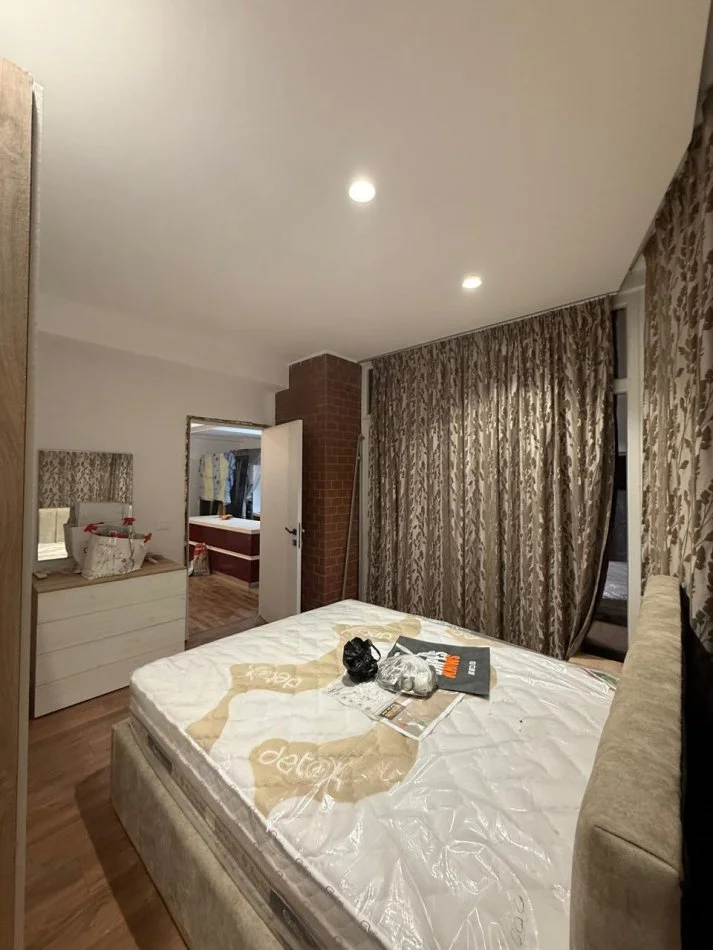 Tirane, jepet me qera apartament 1+1 Kati 7, 60 m² 480 € (Supermarket Aldi , Fondacioni Eleonor)