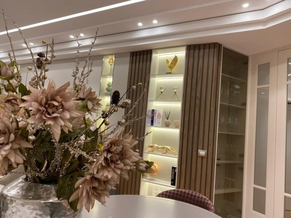 Tirane, shes apartament 3+1 Kati 3, 164 m² 400.000 € (ISH FUSHA E AVIACIONIT)