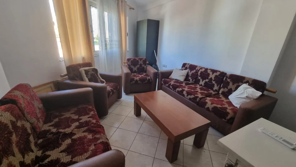 Tirane, jepet me qera apartament 2+1+Aneks Kati 3, 90 m² 500 € (Zogu i zi)
