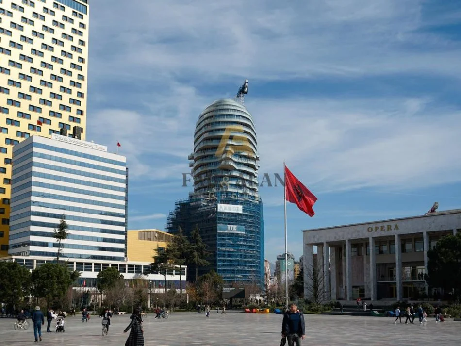 Tirane, shitet apartament 1+1 Kati 14, 127 m² 599.000 € (Sheshi Skenderbej)