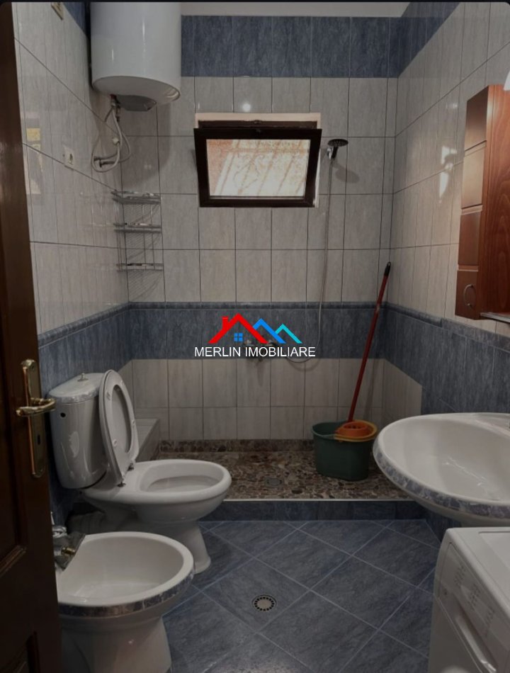 Tirane, jepet me qera apartament 1+1+Ballkon Kati 1, 60 m² 400 € (RRUGA DERVISH LUZHA,5 MAJI)