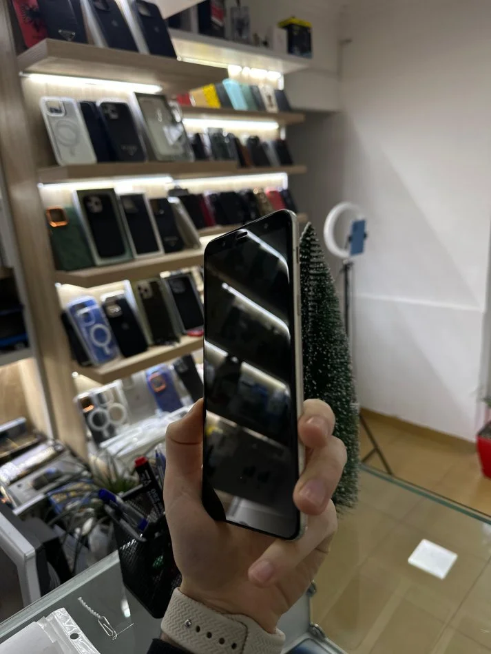 Tirane, shes Celular-Smartphone SAMSUNG A6+